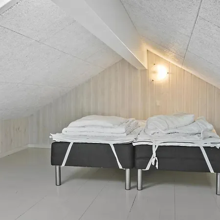 Cozy In With Wifi Holiday home Lokken